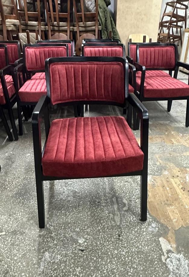 Vesta Kapitoneli Kolçaklı Sandalye